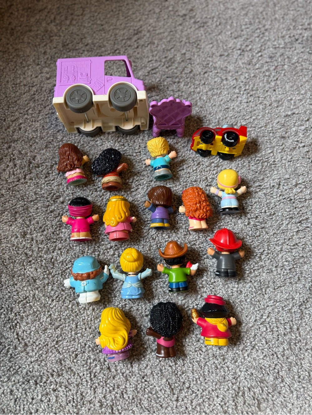 Fisher Price Little People Lot 18 Pieces Mixed Cinderella Cars Doctor Bundle Y2K - Picture 6 of 8